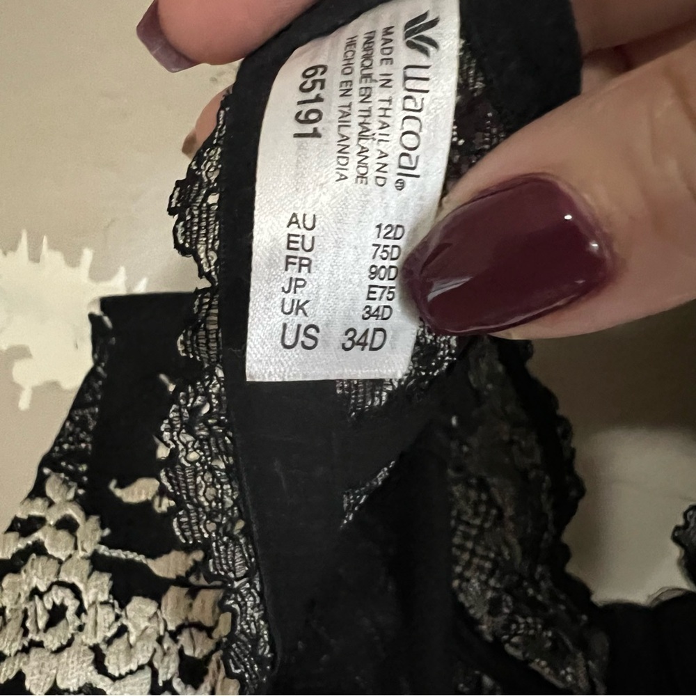 Wacoal Embrace Lace‎ Underwire Black/Cream Bra - Picture 8 of 8